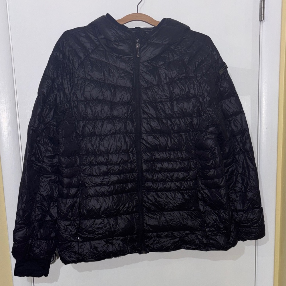 BCBGMaxAzria Black Lightweight Quilted Hooded Puffer Jacket